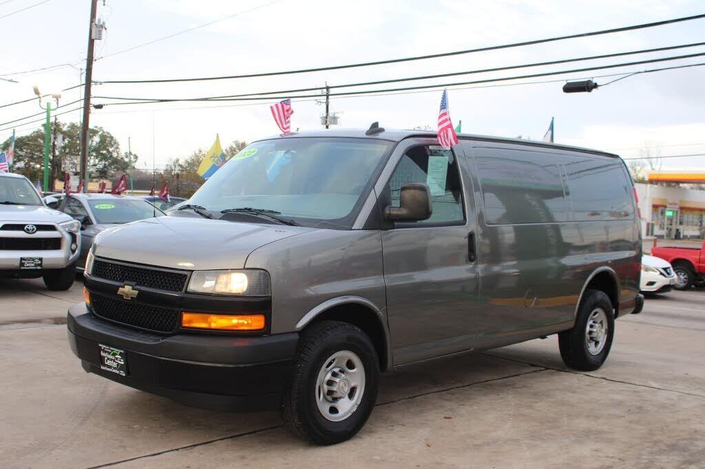 2020 CHEVROLET Express