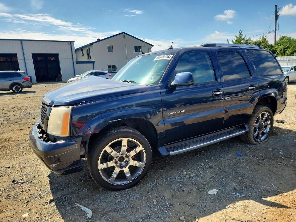 2004 CADILLAC Escalade