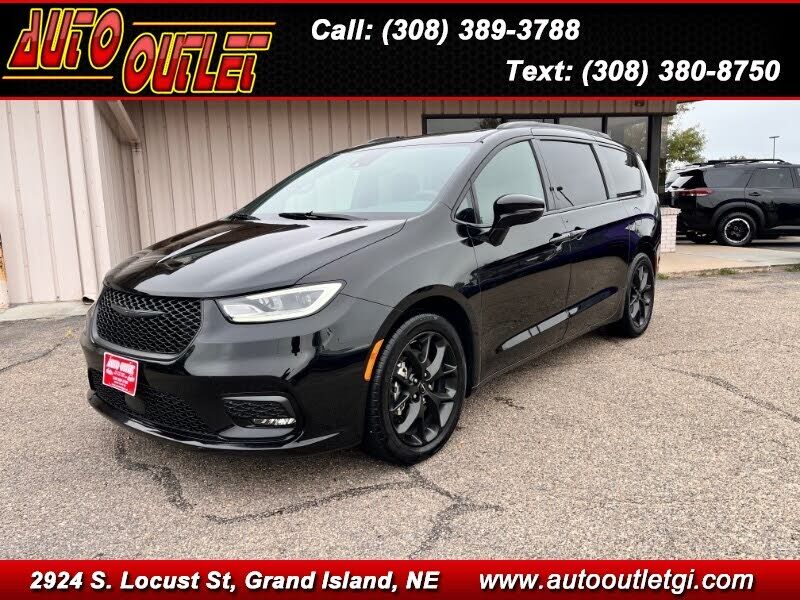 2025 CHRYSLER Pacifica