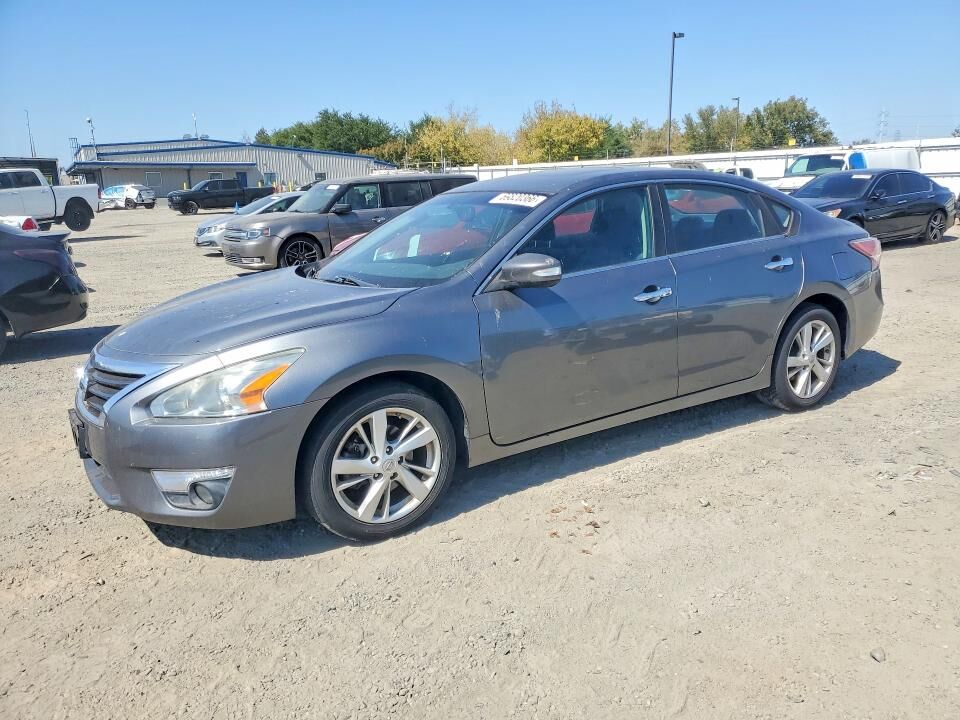 2014 NISSAN Altima