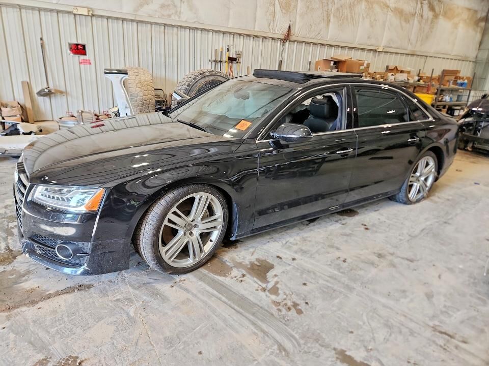 2016 AUDI A8
