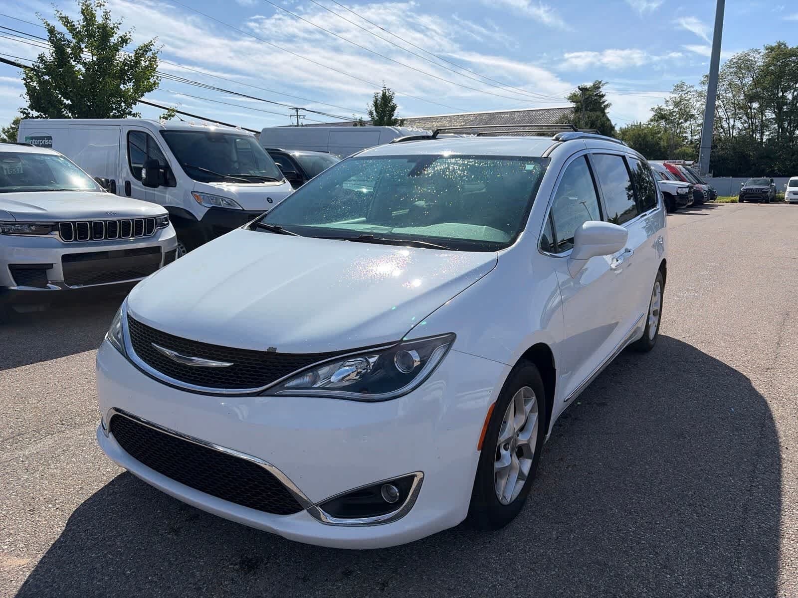 2017 CHRYSLER Pacifica