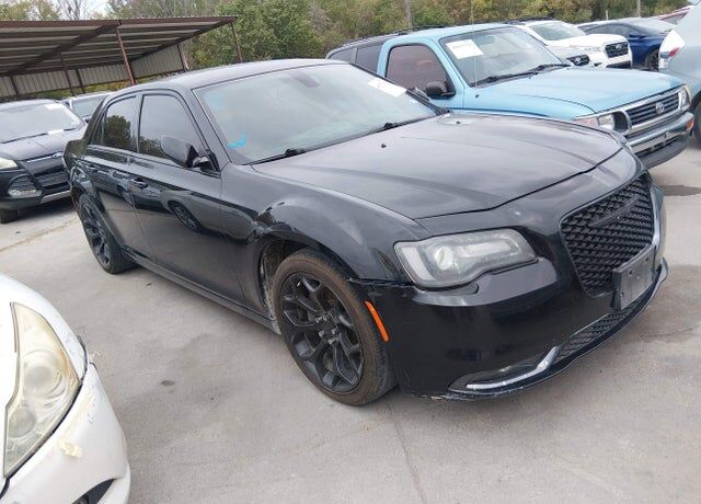 2016 CHRYSLER 300