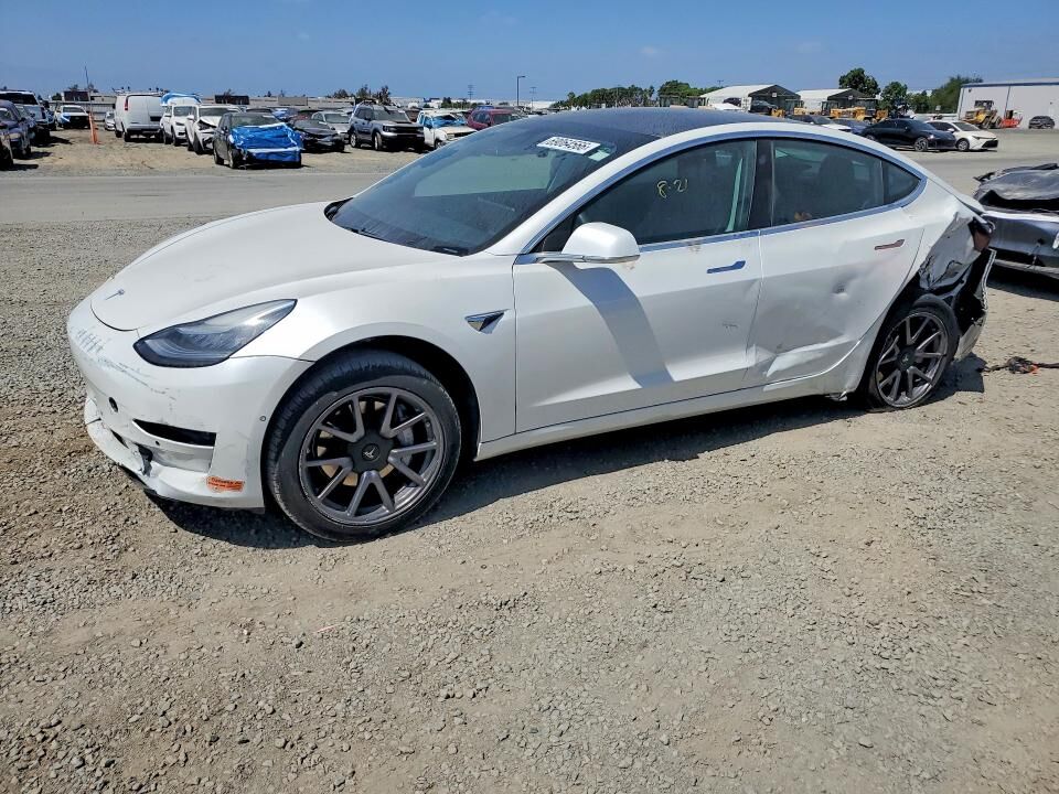 2020 TESLA Model 3