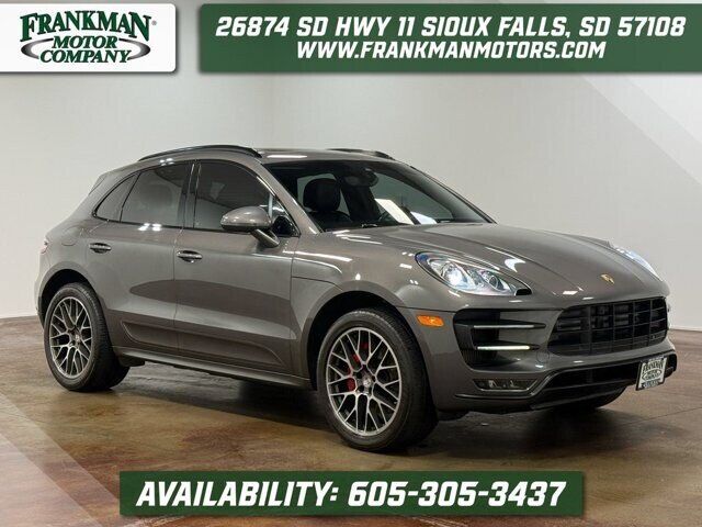 2015 PORSCHE Macan