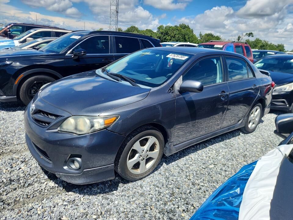2013 TOYOTA Corolla