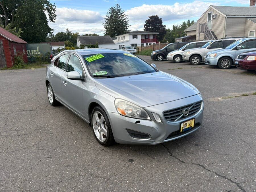 2013 VOLVO S60