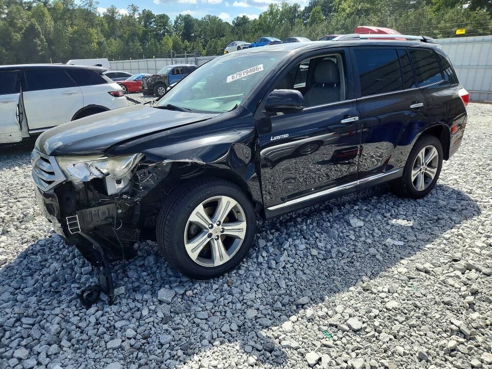 2013 TOYOTA Highlander