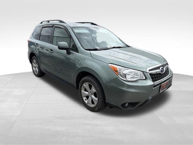 2016 SUBARU Forester