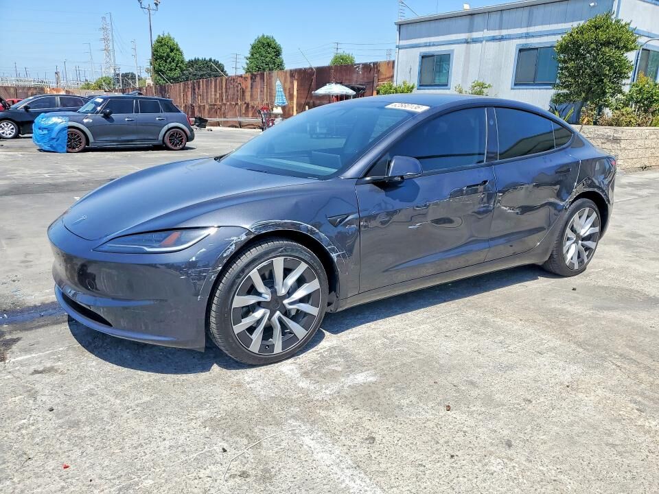 2025 TESLA Model 3