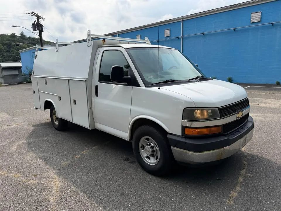 2013 CHEVROLET Express