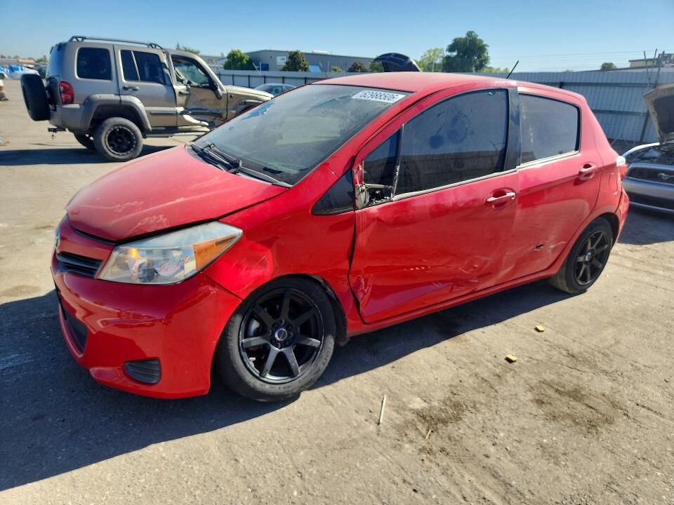 2014 TOYOTA Yaris