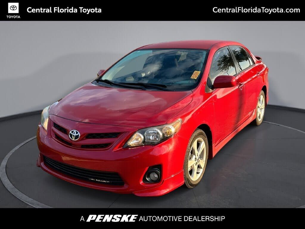 2013 TOYOTA Corolla