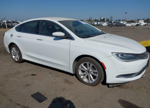 2015 CHRYSLER 200