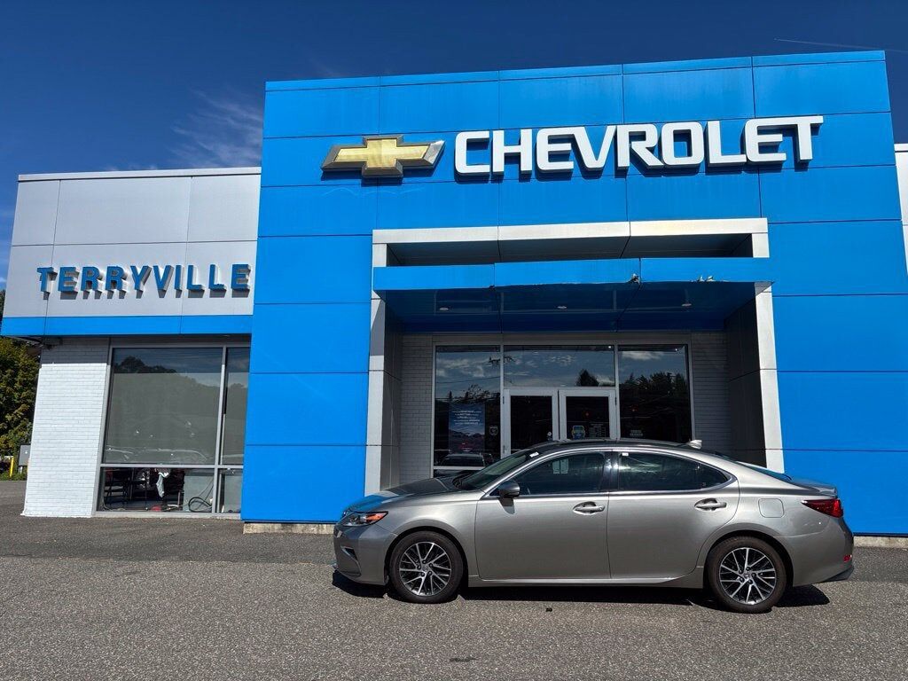 2017 LEXUS ES
