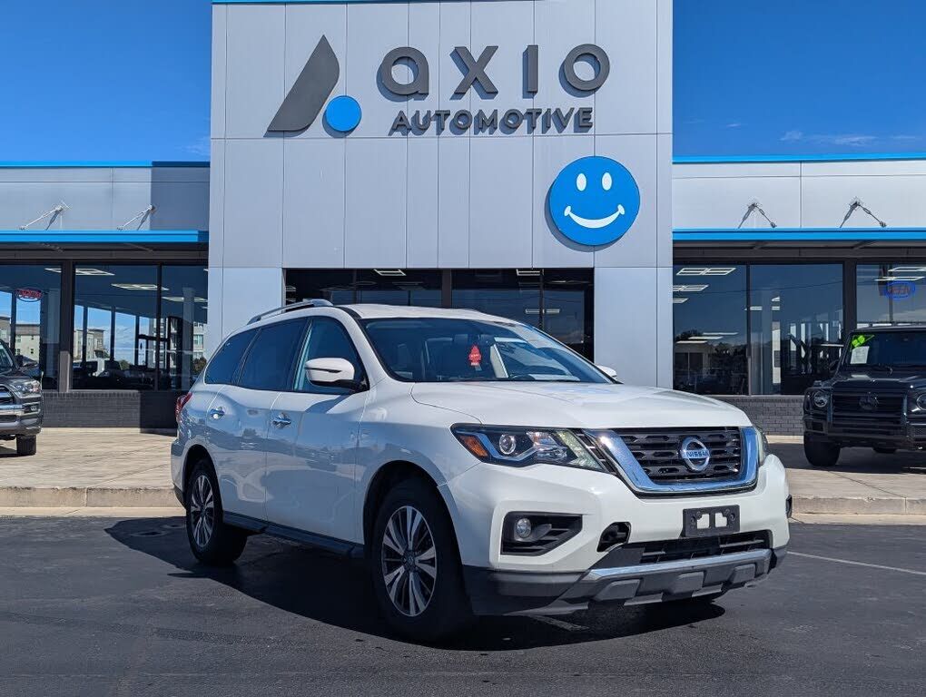 2017 NISSAN Pathfinder