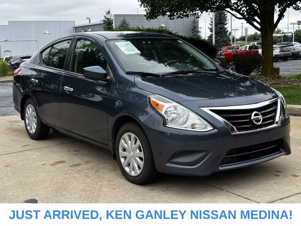 2015 NISSAN Versa