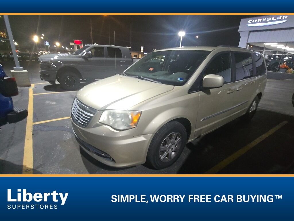 2011 CHRYSLER Town and Country