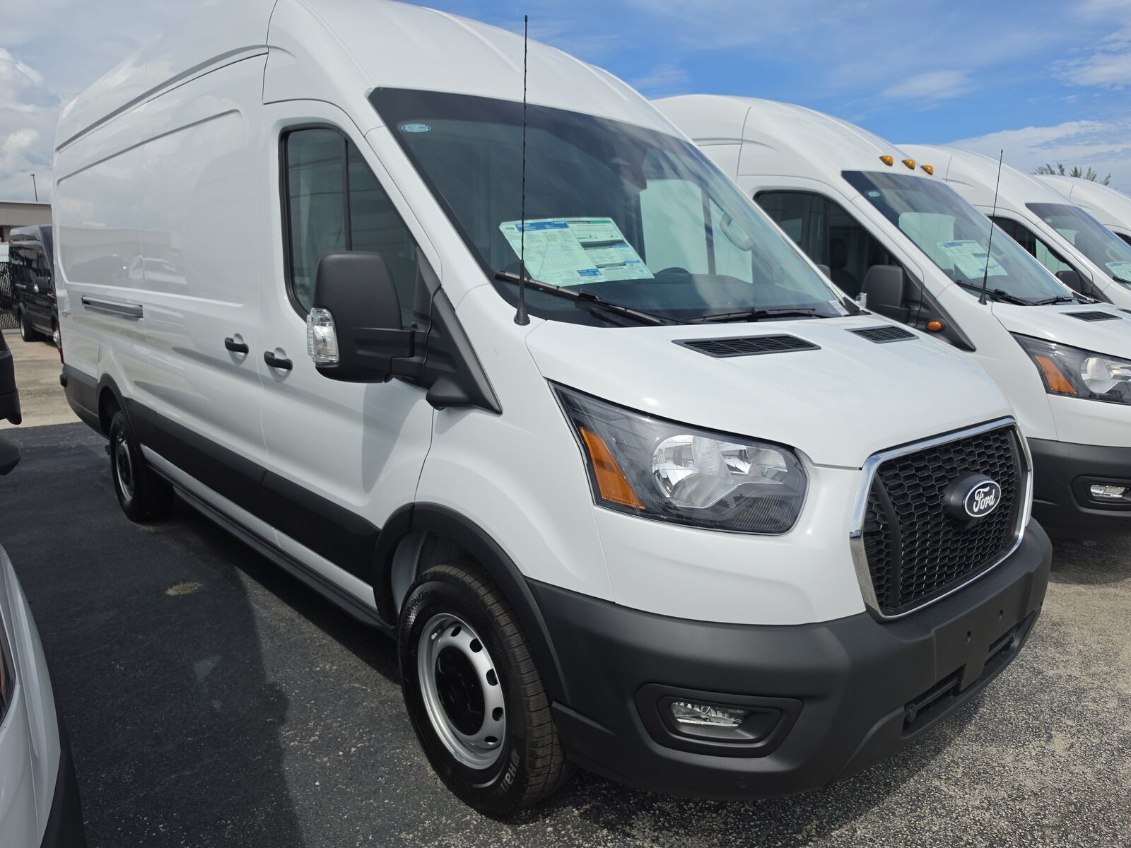 2027 FORD Transit