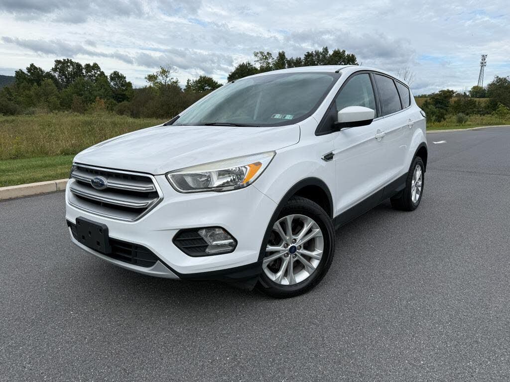 2017 FORD Escape