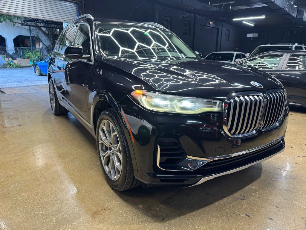 2020 BMW X7