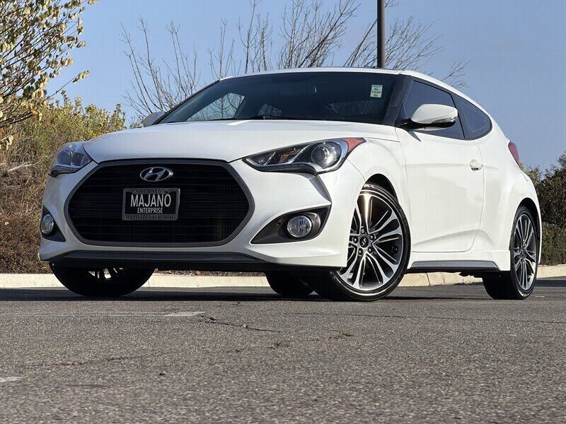 2016 HYUNDAI Veloster