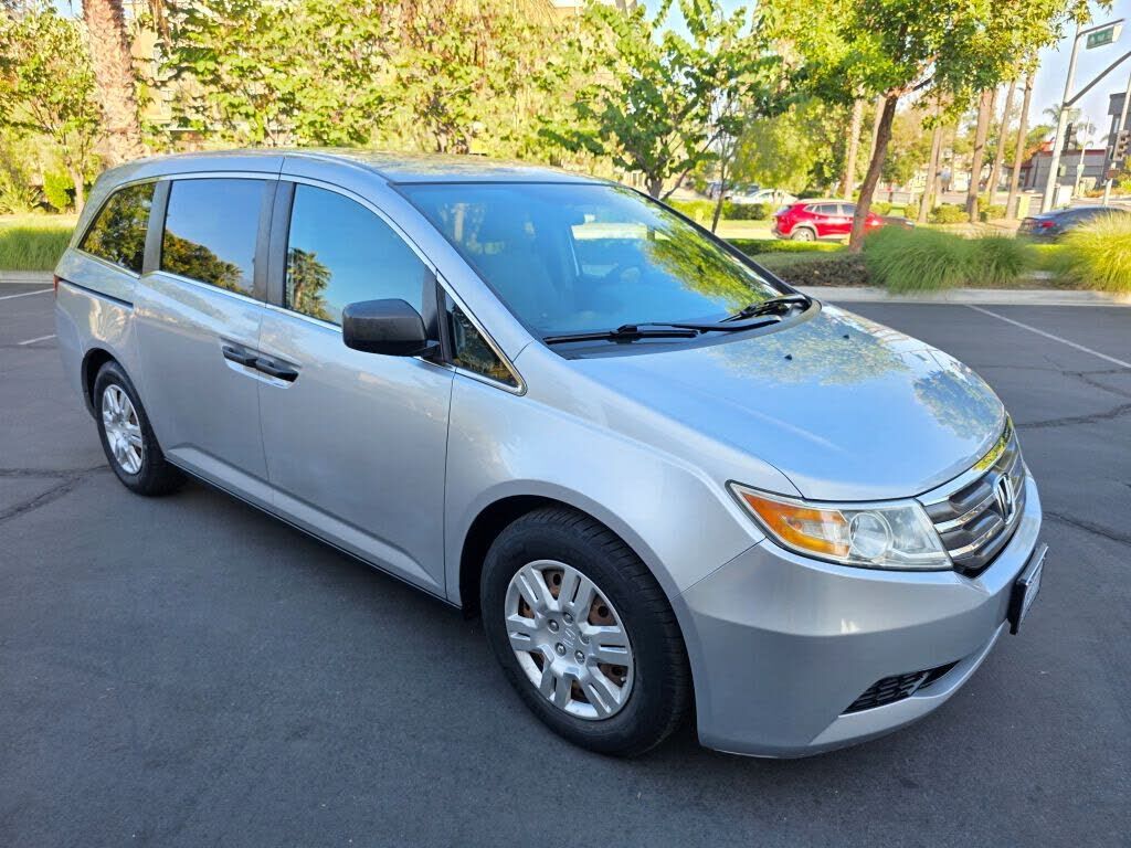 2011 HONDA Odyssey