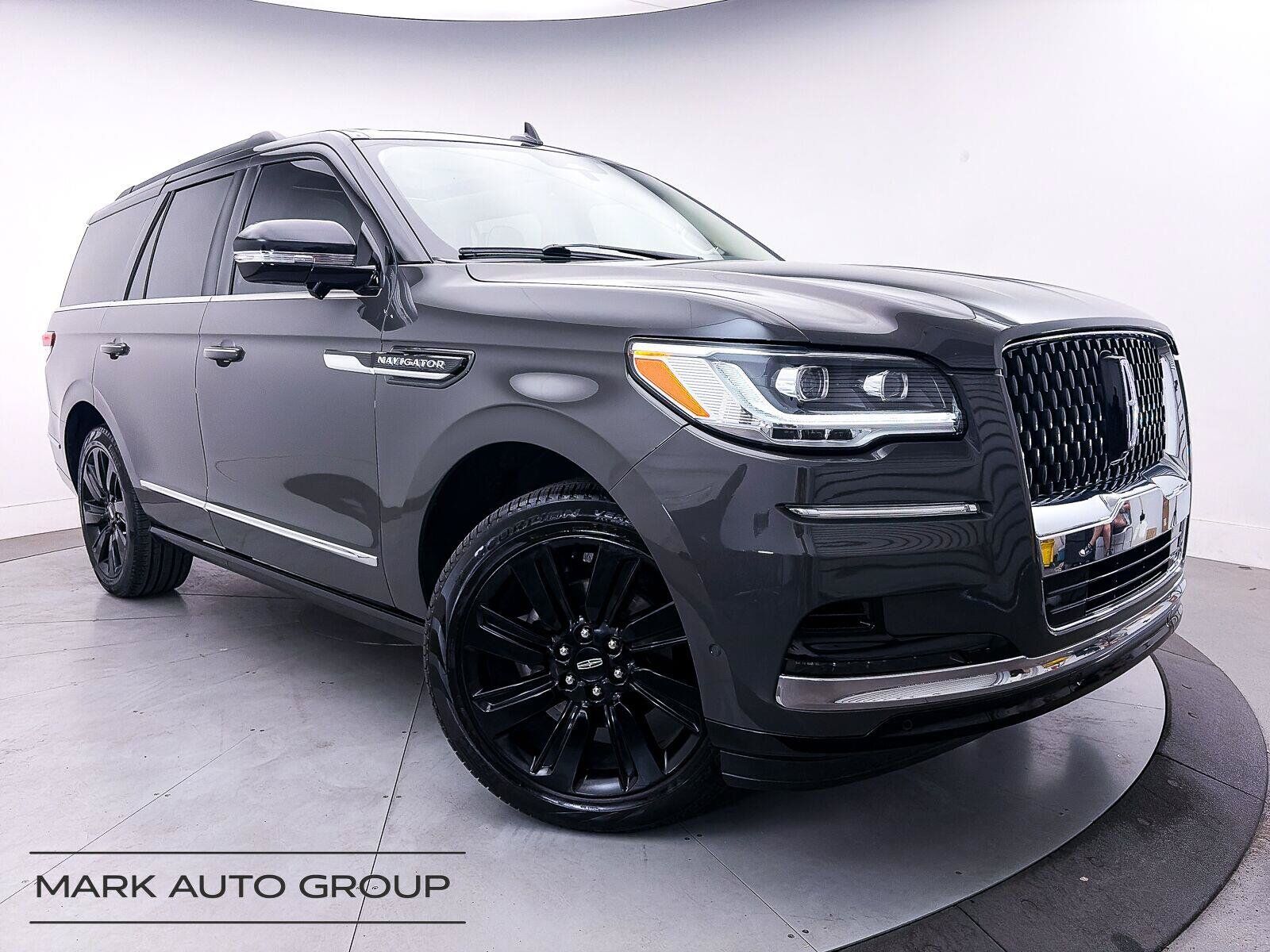 2022 LINCOLN Navigator