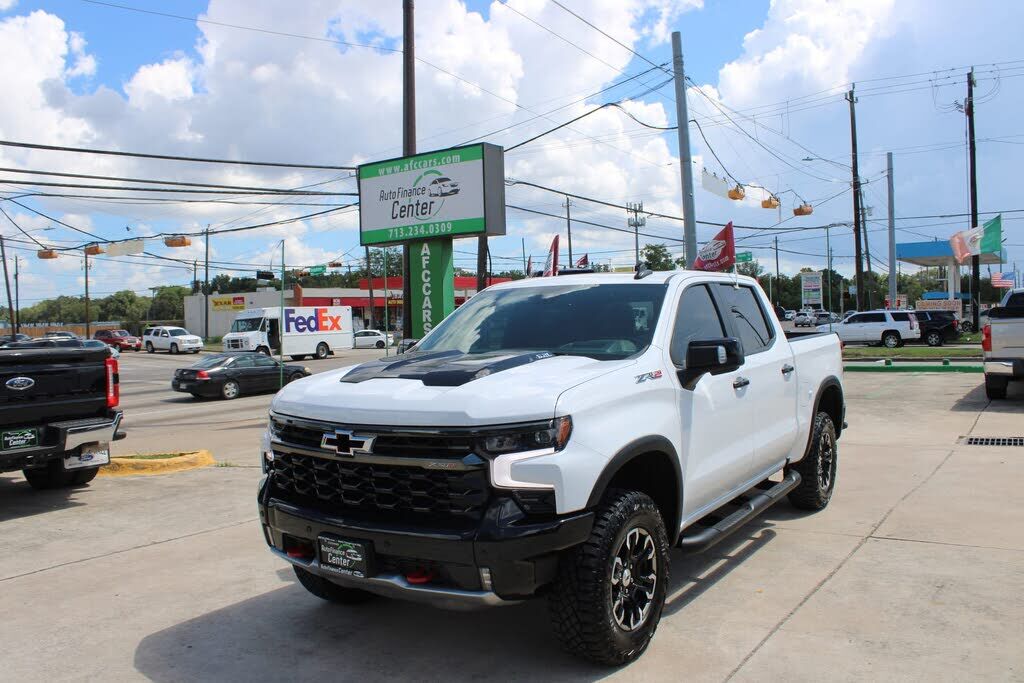 2025 CHEVROLET Silverado