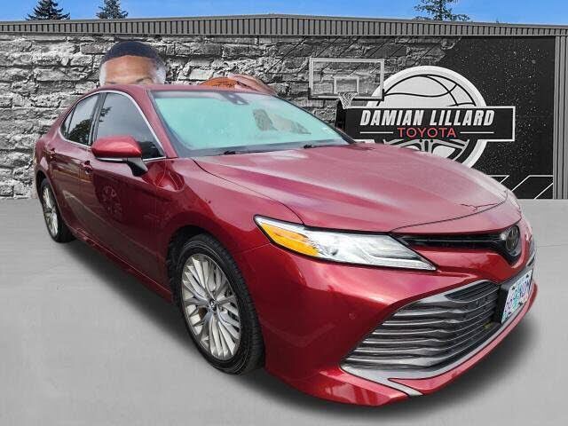 2018 TOYOTA Camry