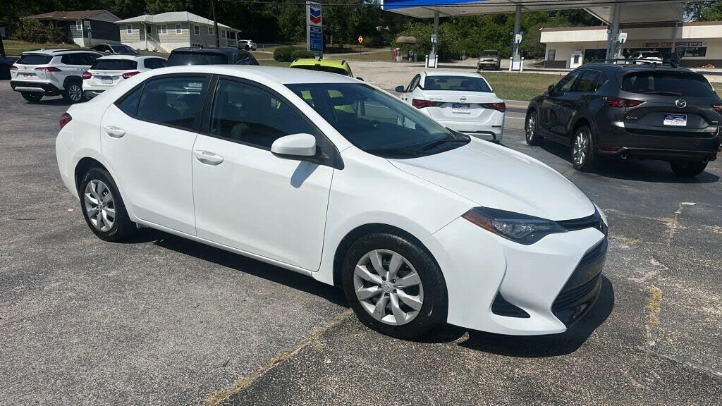 2017 TOYOTA Corolla