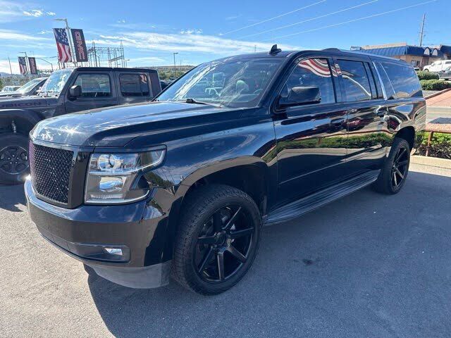2018 CHEVROLET Suburban