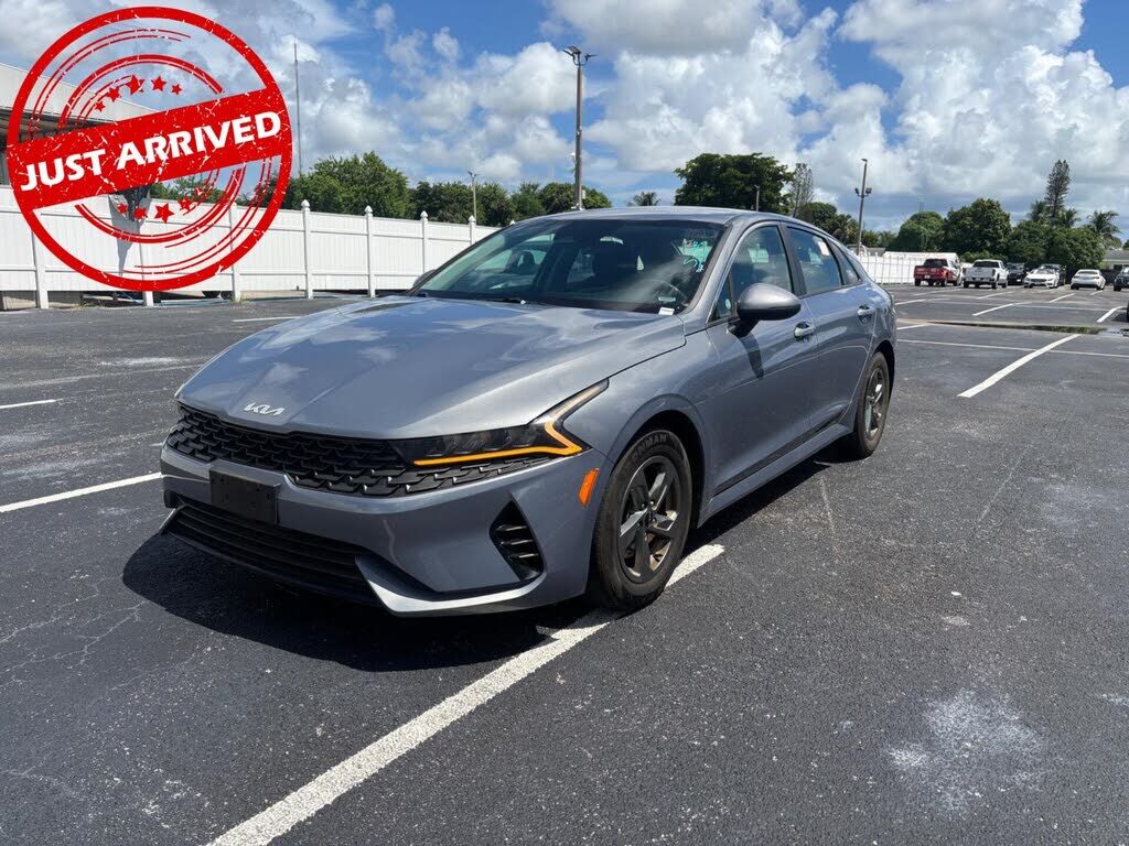2022 KIA K5