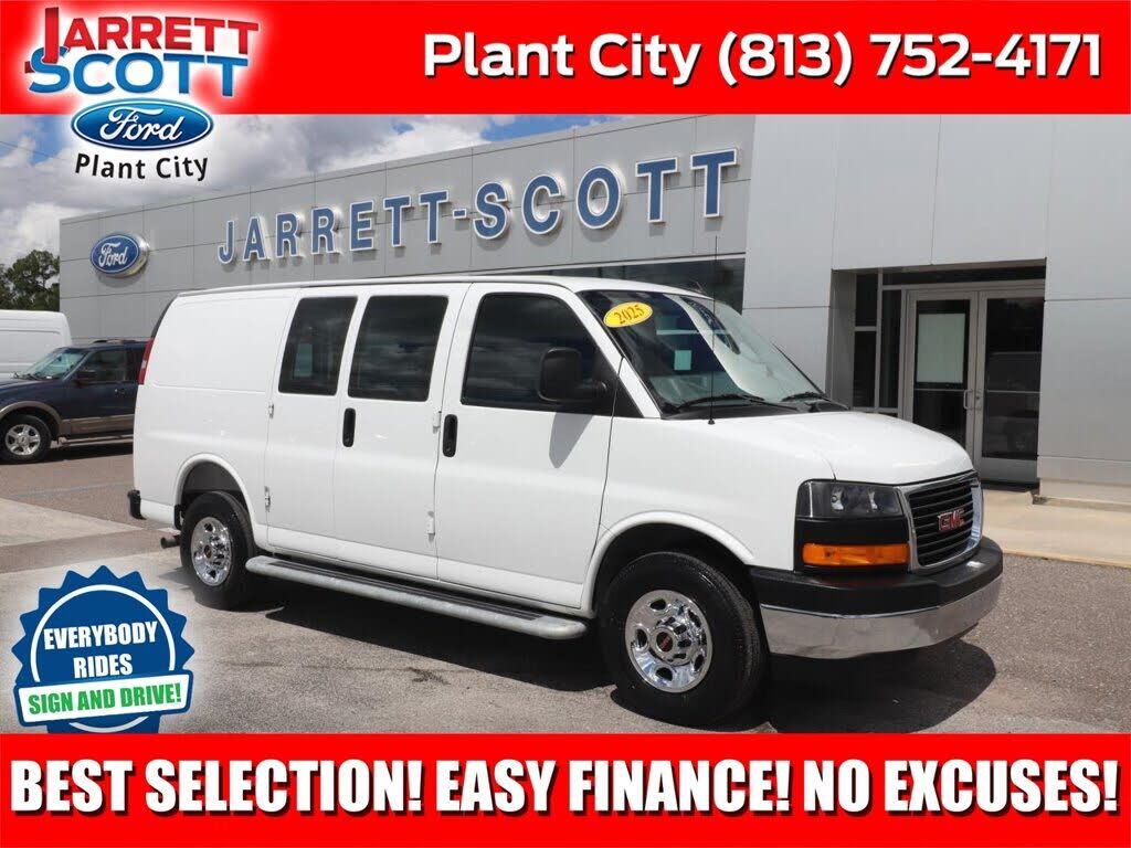 2025 GMC Savana
