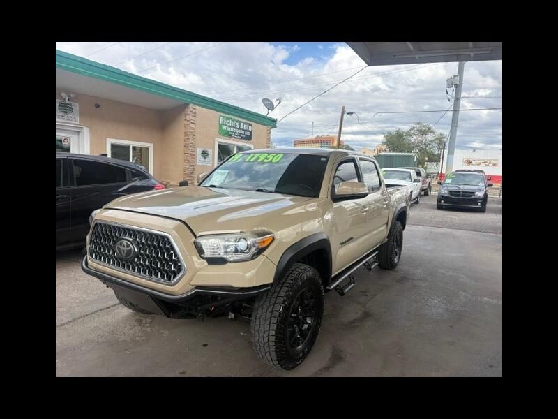 2019 TOYOTA Tacoma