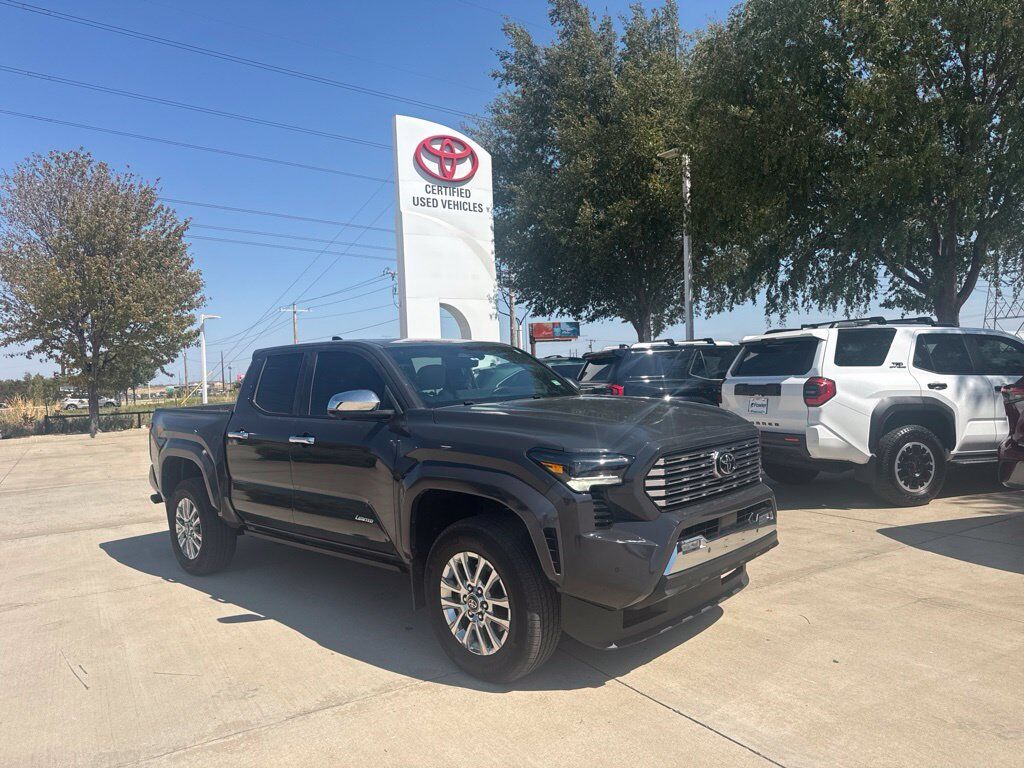 2025 TOYOTA Tacoma