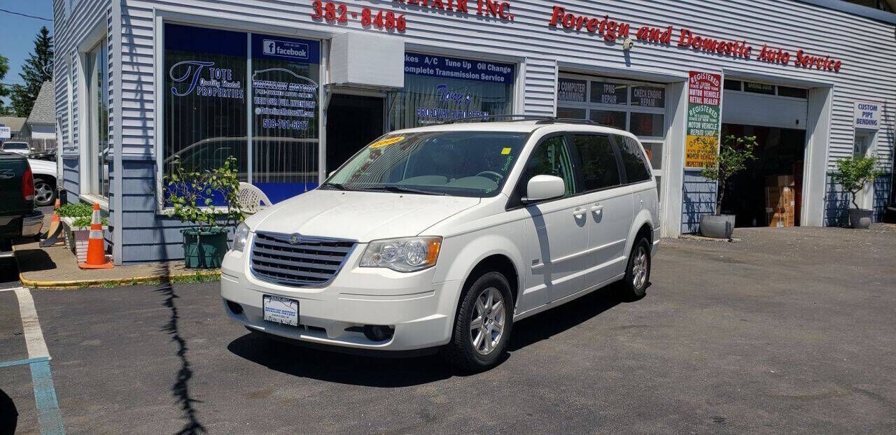 2008 CHRYSLER Town and Country