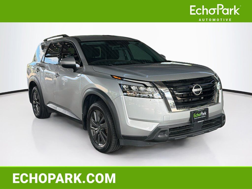 2022 NISSAN Pathfinder