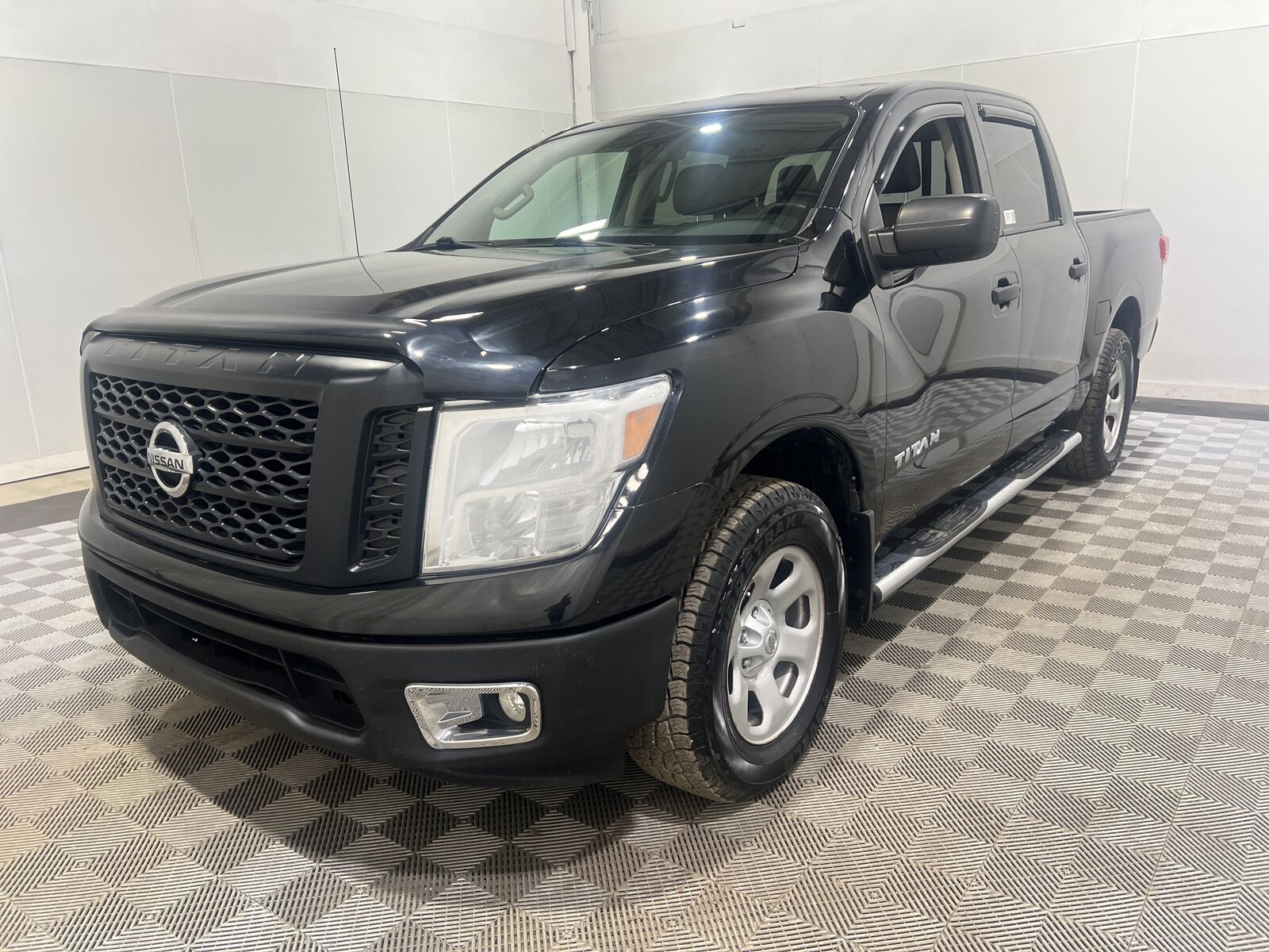 2018 NISSAN Titan