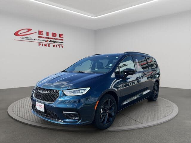 2025 CHRYSLER Pacifica