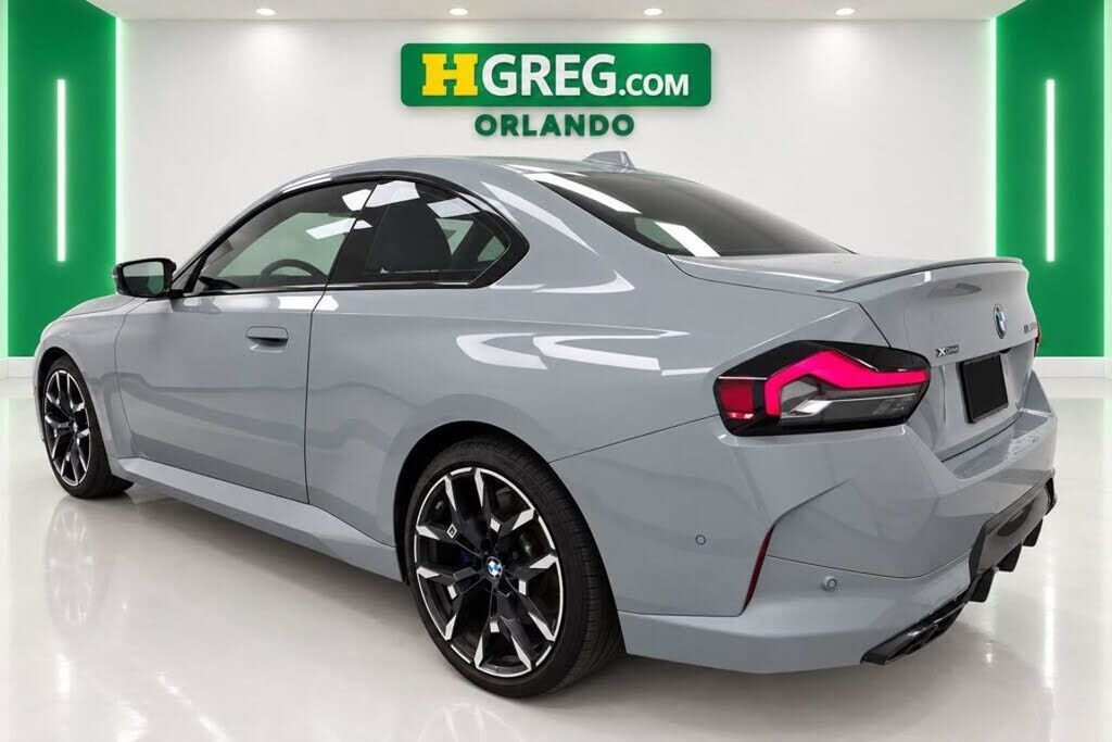 2025 BMW M240i