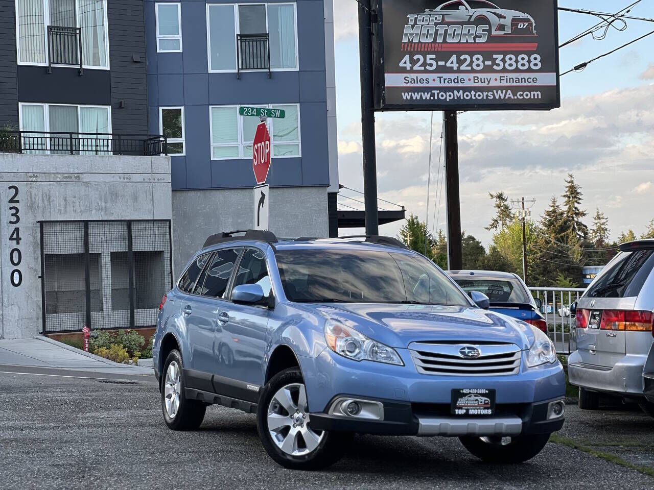 2012 SUBARU Outback