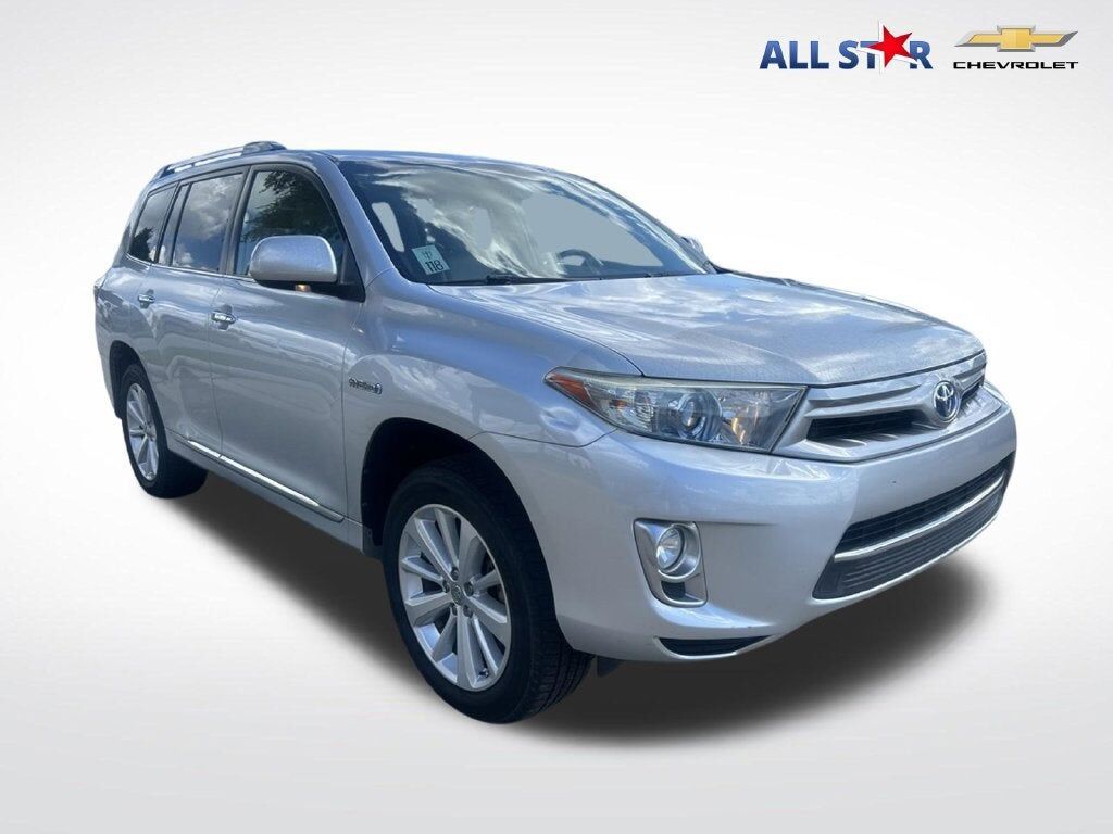 2011 TOYOTA Highlander
