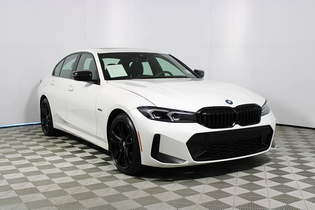 2023 BMW 330e