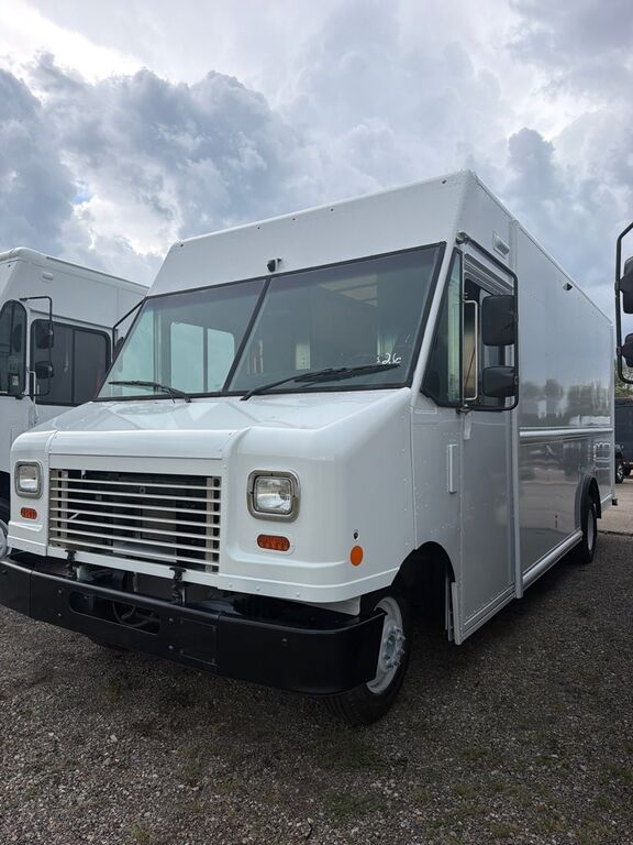 2019 FORD E-450