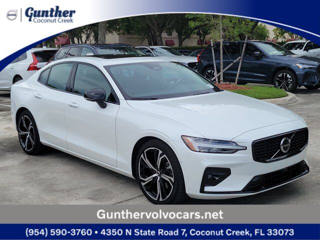 2024 VOLVO S60