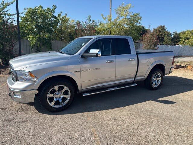 2012 DODGE Ram