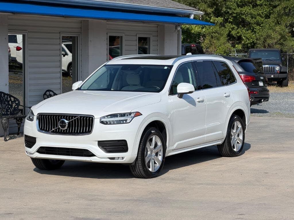 2020 VOLVO XC90