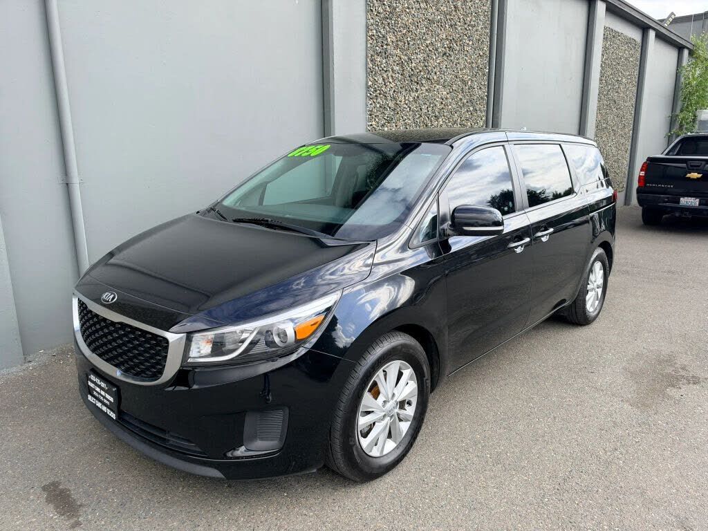 2017 KIA Sedona