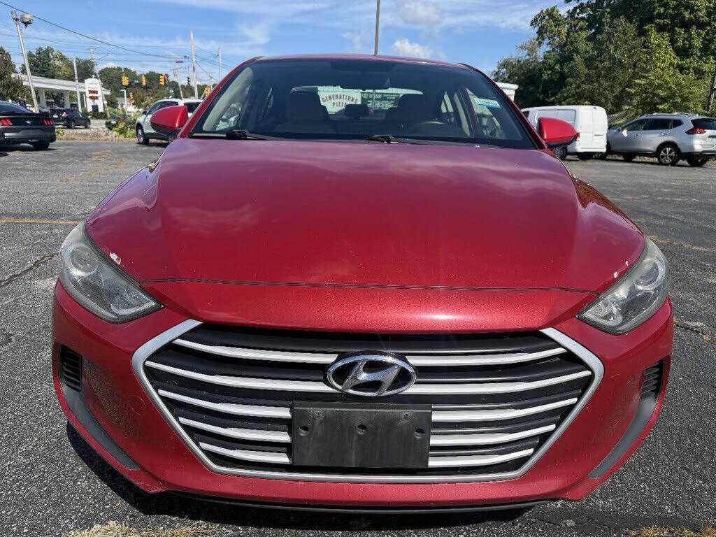 2017 HYUNDAI Elantra